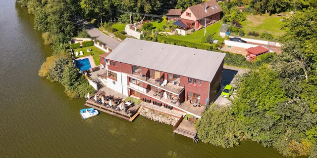 Dovolenka pri Ratmírovskom rybníku: možnosť balíčka s biliardom, paddleboardmi aj pizzou
