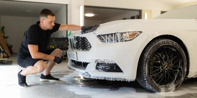 Umytie exteriéru vozidla, tepovanie alebo leštenie s voskovaním v LS Car Effect