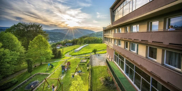 Relax vo Wisłe: raňajky alebo polpenzia, soľná stena aj možnosť wellness