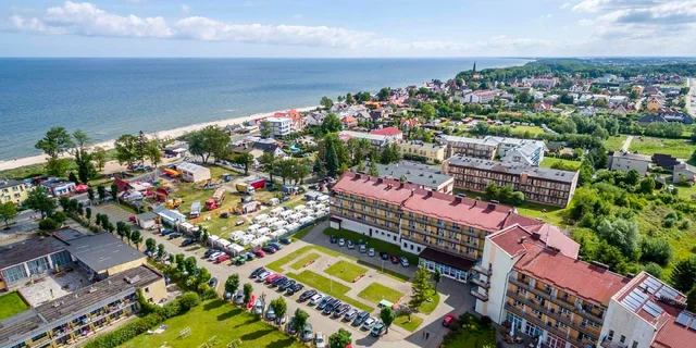 Pobyt pri Baltskom mori: hotel pri pláži, raňajky aj wellness s dvoma bazénmi