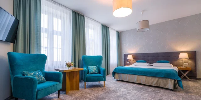 Pobyt se snídaní v samém srdci Vratislavi: ubytování v moderním hotelu pro jednoho, pár i rodinu