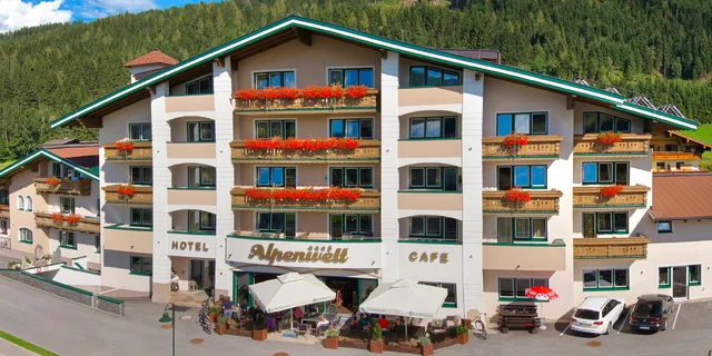 Letná dovolenka vo Flachau: 3* hotel s all inclusive, neobmedzeným wellness a kartou výhod