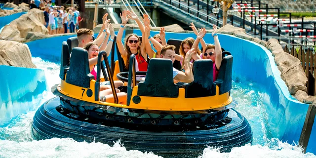 ENERGYLANDIA: Vstupy na 1 či 2 dni do najväčšieho zábavného parku v Poľsku!