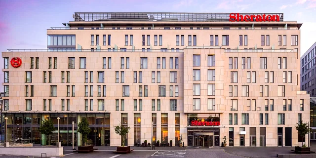Objavte čaro Bratislavy s prémiovým pohodlím a wellness v hoteli Sheraton