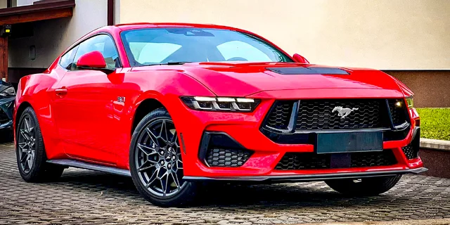 Zážitková jazda na najnovšom Ford Mustang GT: adrenalín pre vodičov aj spolujazdcov