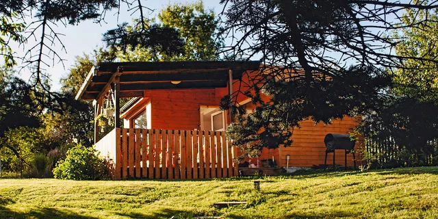Pobyt v tiny house vr. raňajok aj prehliadky statku so zvieratami