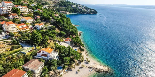 Omišská riviéra na 7 nocí: apartmány jen 100 m od pláže s kapacitou až 6 osob