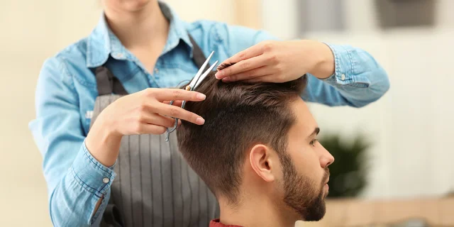 Pánsky barber strih, úprava brady aj výhodné combo oboch