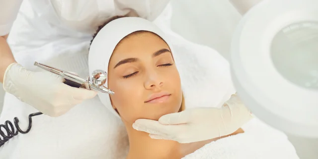 Masáž tváre a Kozmetické ošetrenia pleti: čistenie, Oxy-Beauty aj luxusné ošetrenie s alginátovou maskou