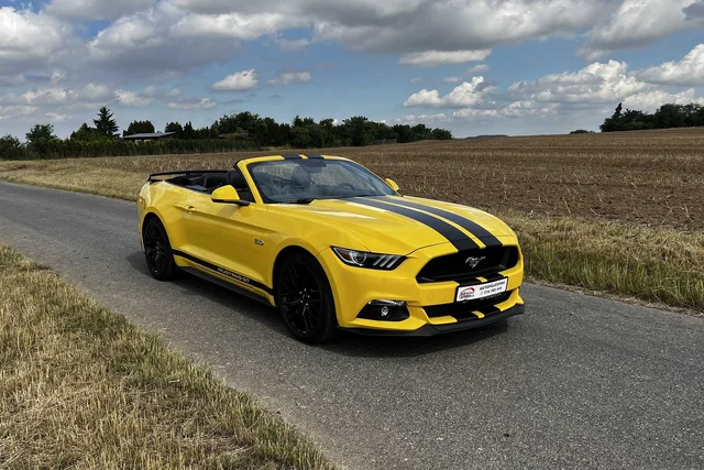 Léto může začít: Ford Mustang GT 5.0 V8 Cabrio 450 koní na 12 či 24 hodin