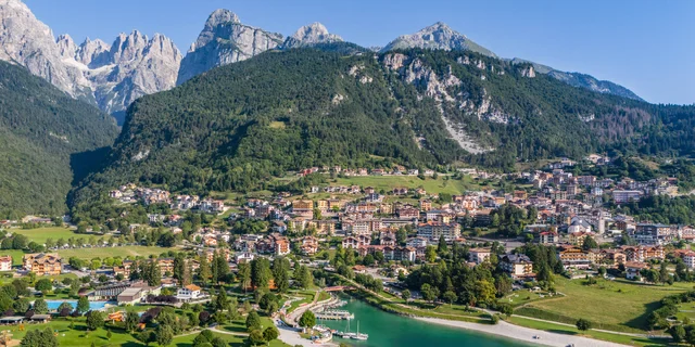 Parádny rezort v talianskych Dolomitoch: hotel v Molvene s raňajkami a neobmedzeným wellness