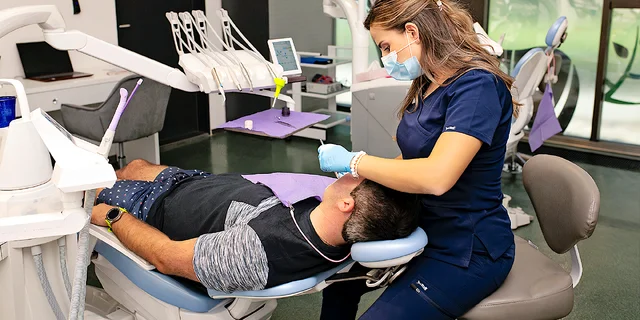 Komplexné vyšetrenie chrupu a dentálna hygiena v PUREDENT Košice