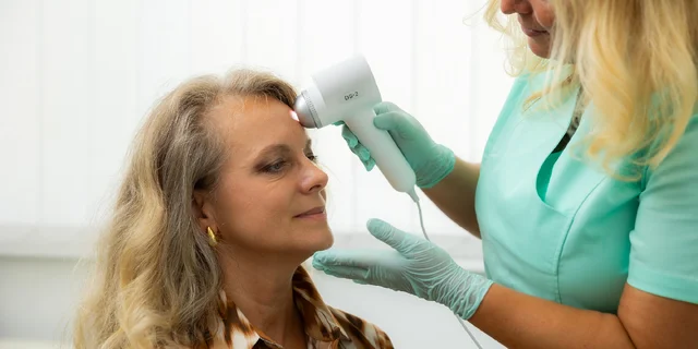 Diagnostika pleti pomocou umelej inteligencie: lifting a hĺbková detoxikácia