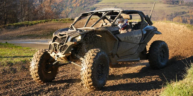 Jazda v bugine CAN-AM MAVERICK ako vodič alebo spolujazdec