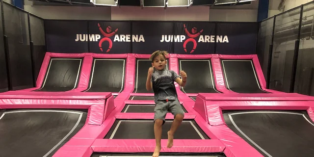 Jump Arena na Zličíně: trampolínový ráj pro malé i velké