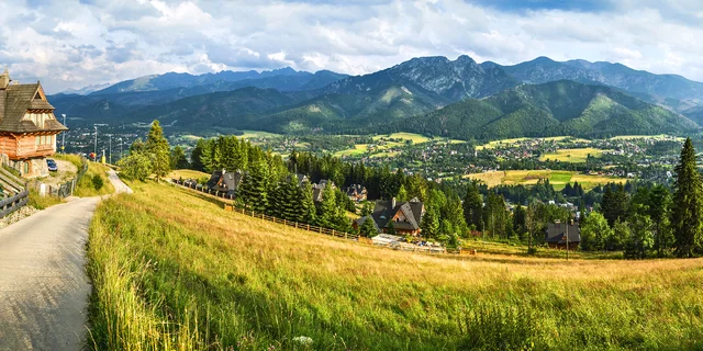 Objevte Zakopané, živé horské město v Tatrách. Tohle všechno tam zažijete