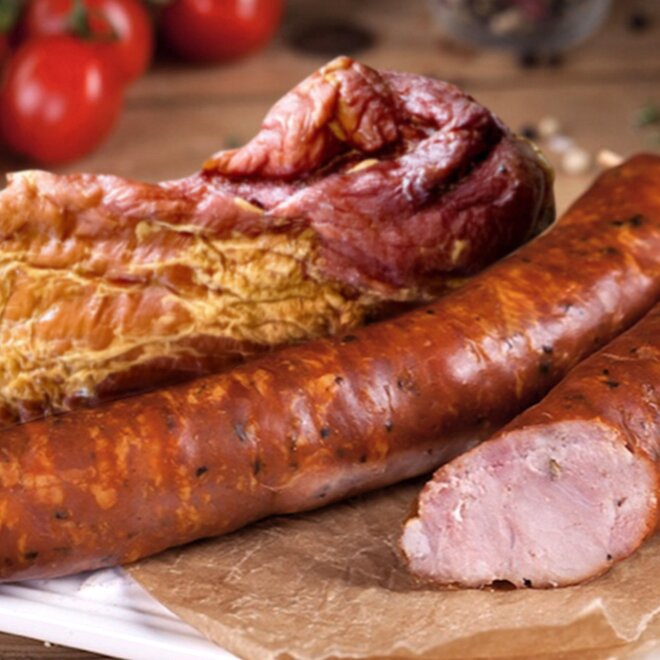 Farmářské klobásy, 1 kg + uzená panenka na buku, 1 kg