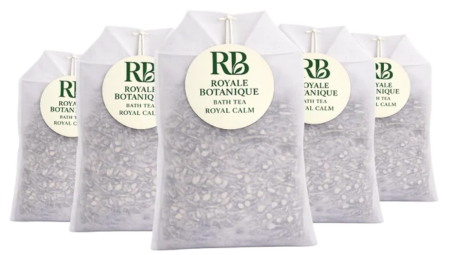 Balenie prémiových čajov do kúpeľa "Royale Botanique"