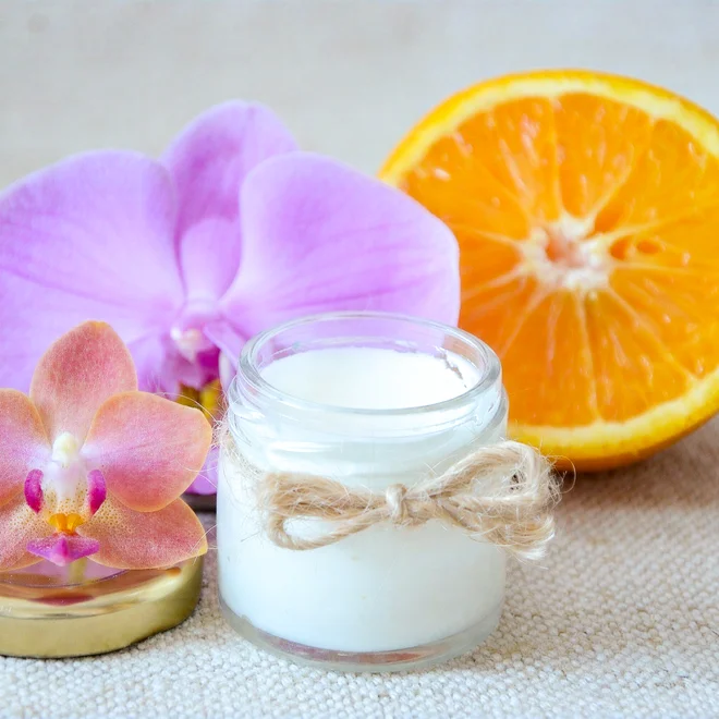 30 ml Prírodná krémová voňavka a dezodorant 2v1 (santal)