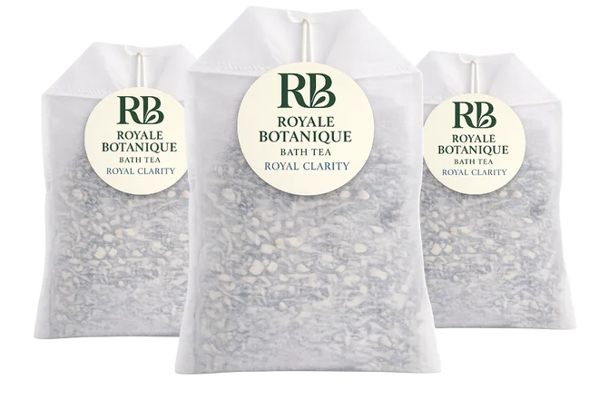 Balenie prémiových čajov do kúpeľa "Royale Botanique"