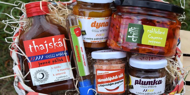 Dárkové chilli koše: omáčky i sušené papričky