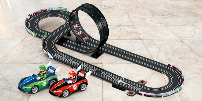 Autodráha Carrera GO!!! se dvěma auty