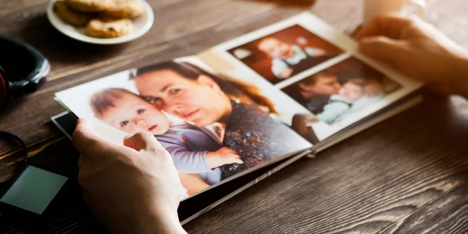 Čtvercová fotokniha šitá nití