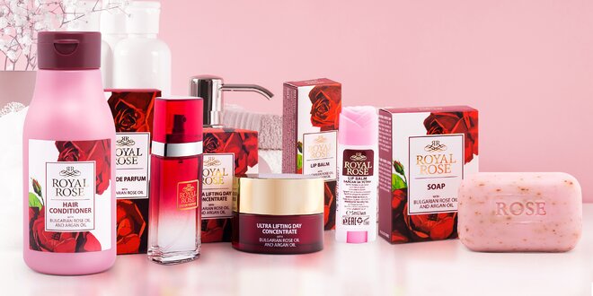 Kosmetika s obsahem růžové vody i oleje