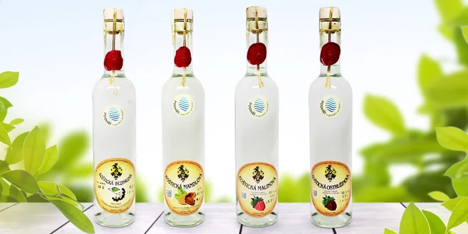 Koštické pálenky: bezinka, mandle i lesní plody