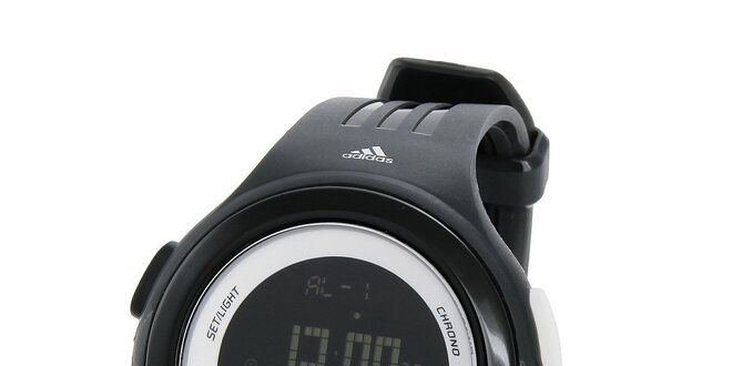 Černé sportovní digitální hodinky Adidas s bílými detaily