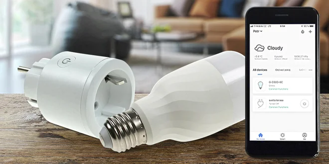 Chytrý dům za okamžik: smart zásuvka nebo žárovka