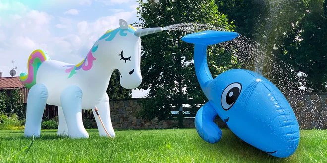 Obří nafukovací jednorožec nebo velryba na zahradu
