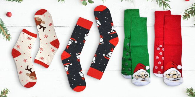 Ponožky s protiskluzovou úpravou a vánočními vzory