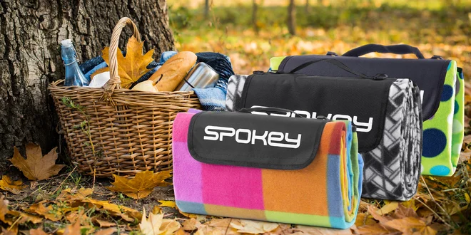 Fleecové piknikové deky s fólií a popruhem