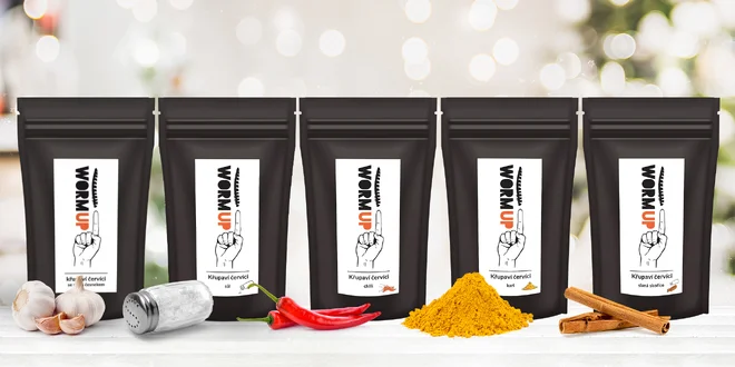 Chrumkavé červíky WormUP: slané, chilli aj kari