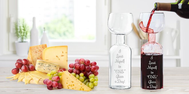 Na zdraví: lahev a sklenice na víno v jednom