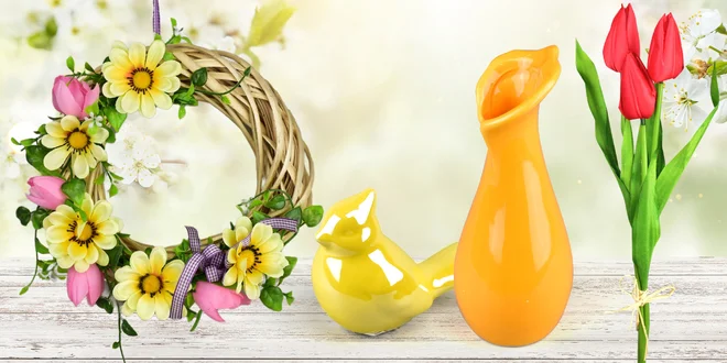 Krásné jarní dekorace: květiny, věnečky i porcelán