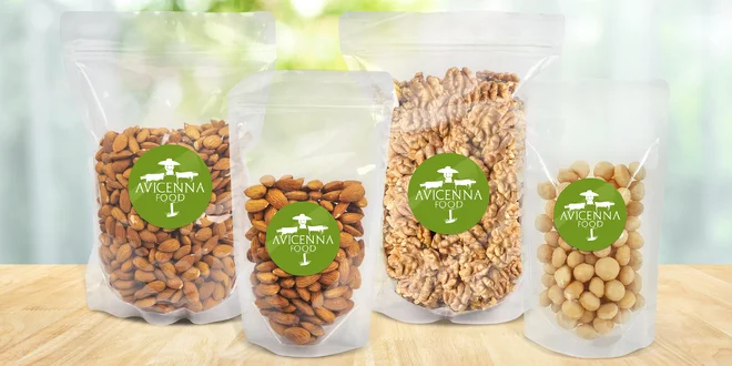Kešu, pistácie, mandle i směsi ořechů, až 2 kg