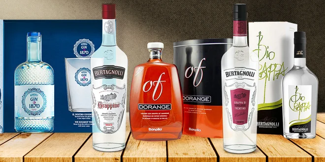 Italské grappy i gin se skleničkou v dárkovém balení