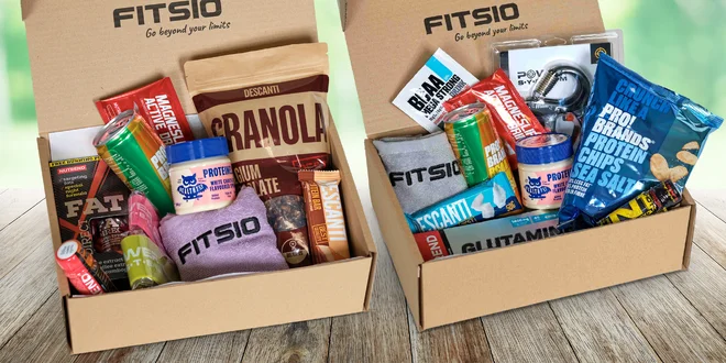 Fitness boxy pro ženy i muže: BCAA drink i ručník