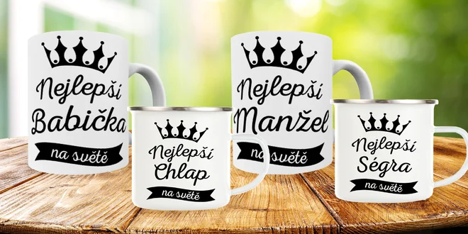 Hrnky a plecháčky s korunou pro nejlepší členy rodiny