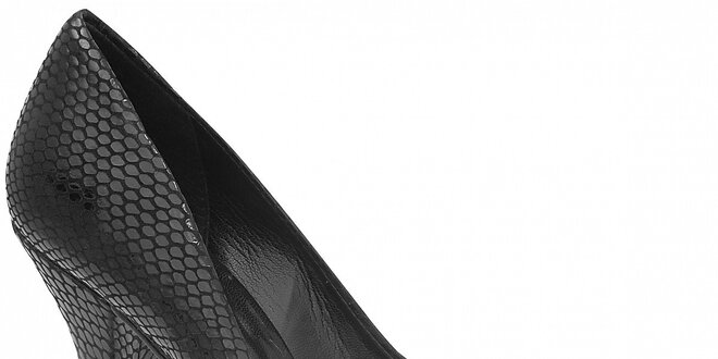 Kožené lodičky značky Via Uno v černé barvě s hadím vzorem