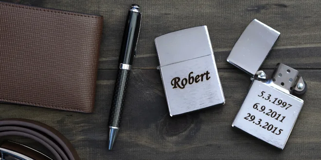 Benzínový zapalovač s vlastním textem