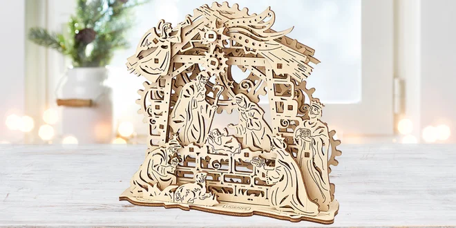 Pohyblivý 3D betlém: puzzle z 59 dřevěných dílků