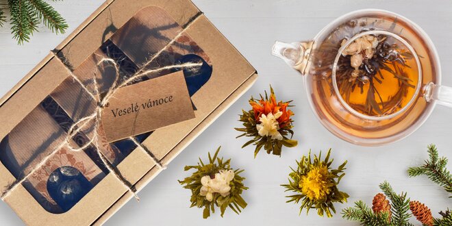 Kvetoucí čaje: bílý čaj Stříbrné jehly s jasmínem i lilií