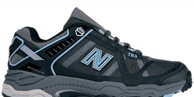 Dámské černé terénní běžecké boty New Balance s modrými detaily