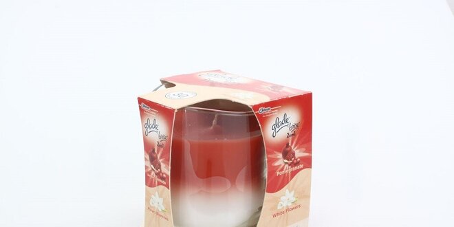 Glade „by Brise“ 2v1 svíčka Granátové jablko & bílé květy 135g
