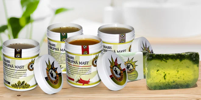 Česká konopná mast: čistá, s bylinkami i chilli