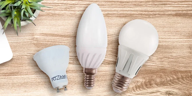 Balení 5 LED žárovek ve studené a teplé bílé