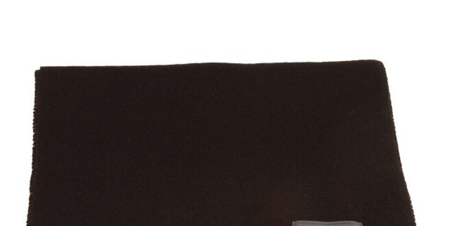 Černá šála s třásněmi Pierre Cardin